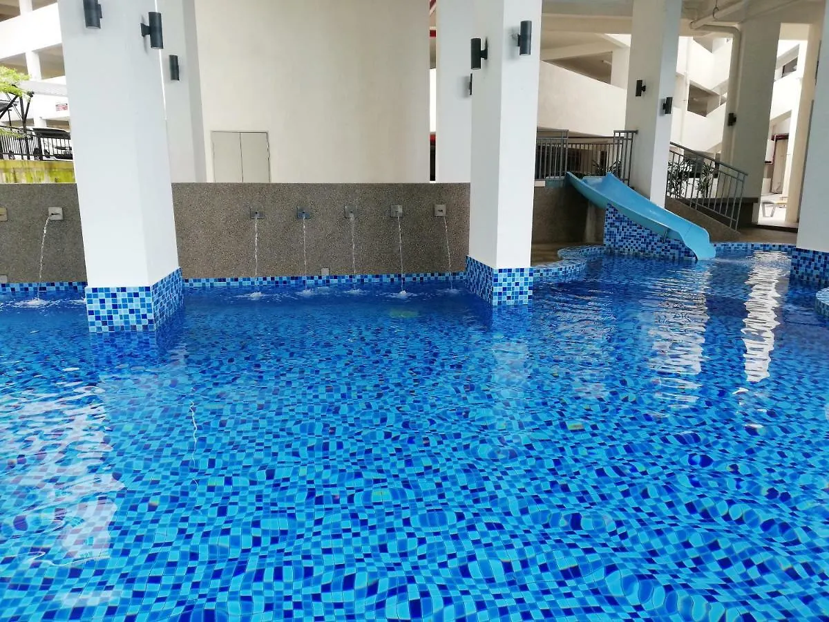 Rayyan Muslim Homestay Bayan Lepas Apartment